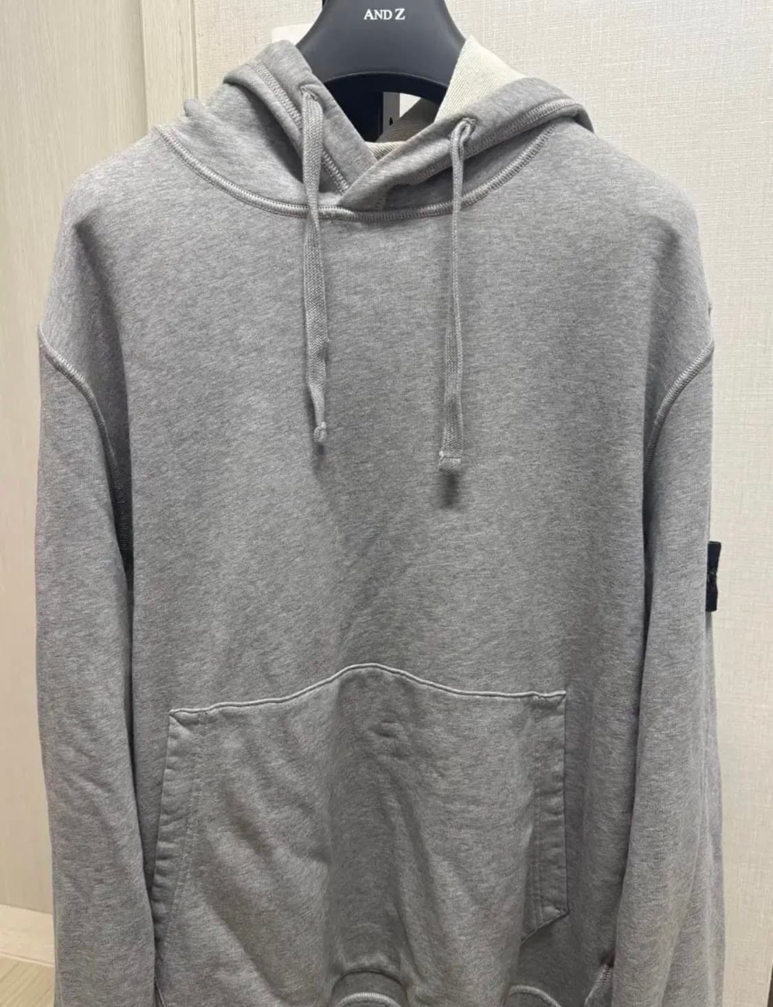 스톤아일랜드 후드티 그레이 상품이미지1