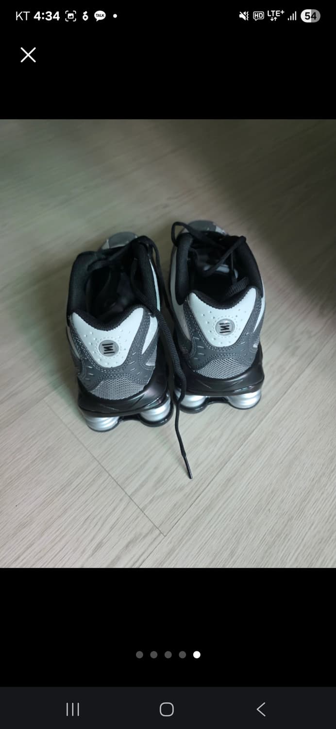 나이키 샥스 운동화 회색/검정 상품이미지2