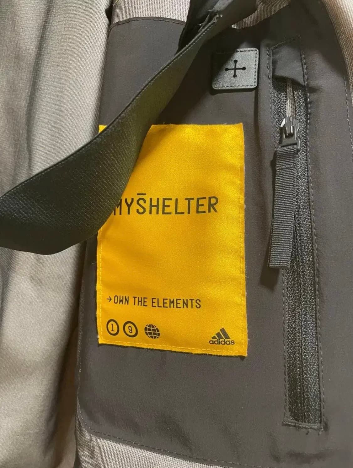 아디다스 마이쉘터 레인자켓 골드 옐로우 초판 DZ1411 상품이미지6