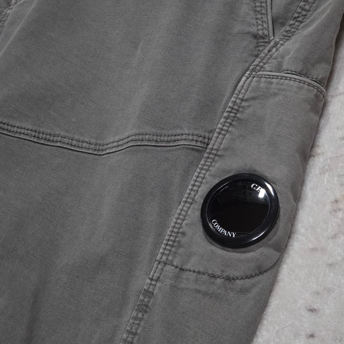 cp컴퍼니 그레이 고글렌즈 팬츠 상품이미지3