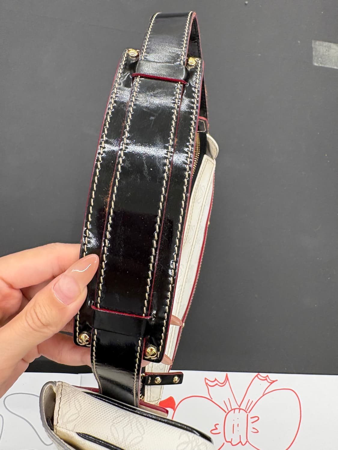 로에베 아나그램 숄더(지갑 및 미니백 가능) 상품이미지6