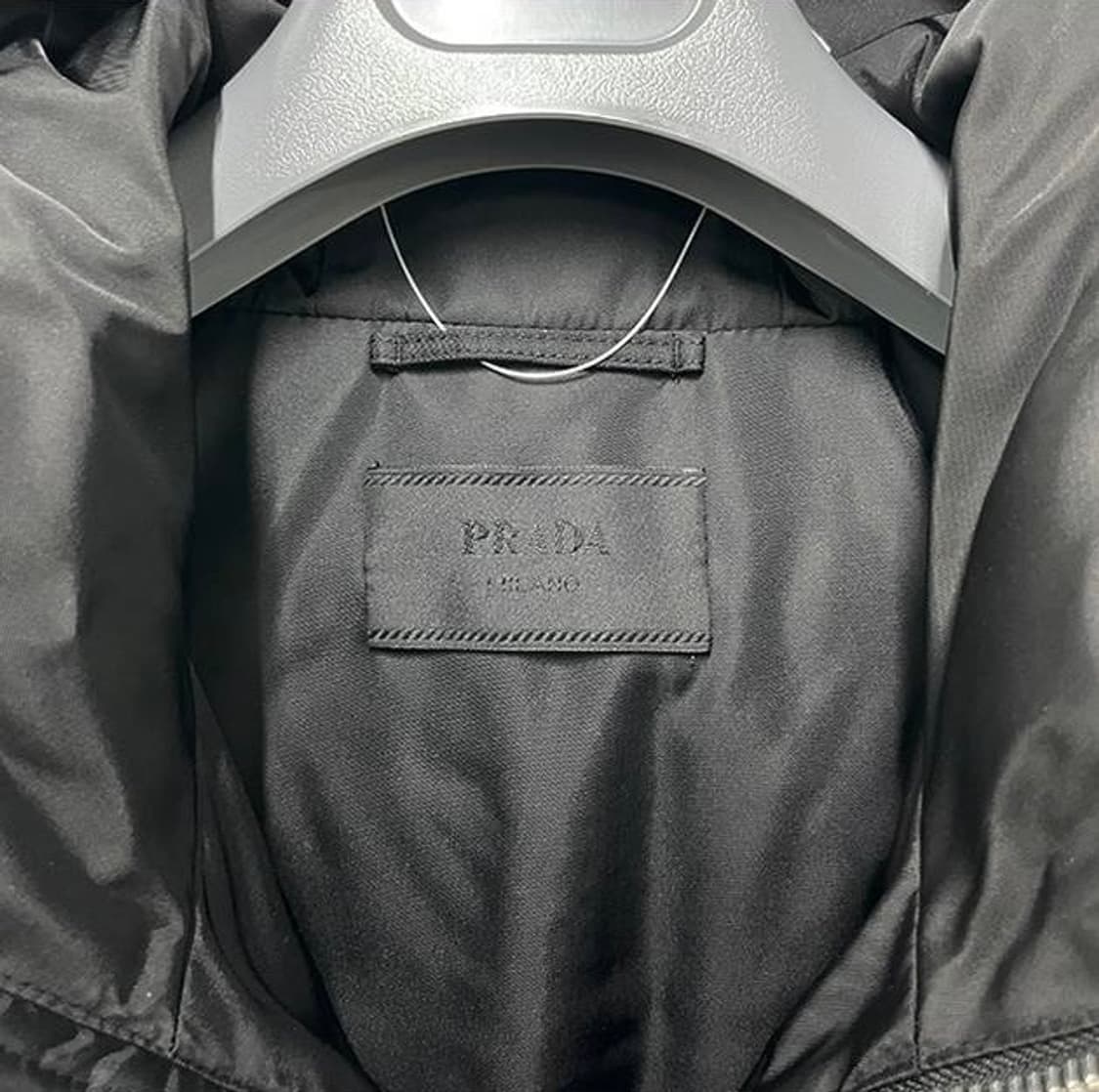 프라다 리나일론 롱패딩 블랙 M 상품이미지4