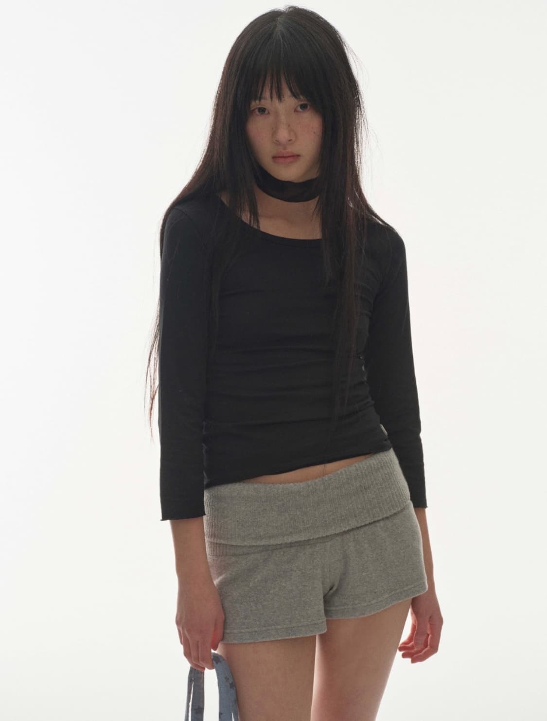 BACK CIRCLE CAPRI SLEEVES BLACK 상품이미지4