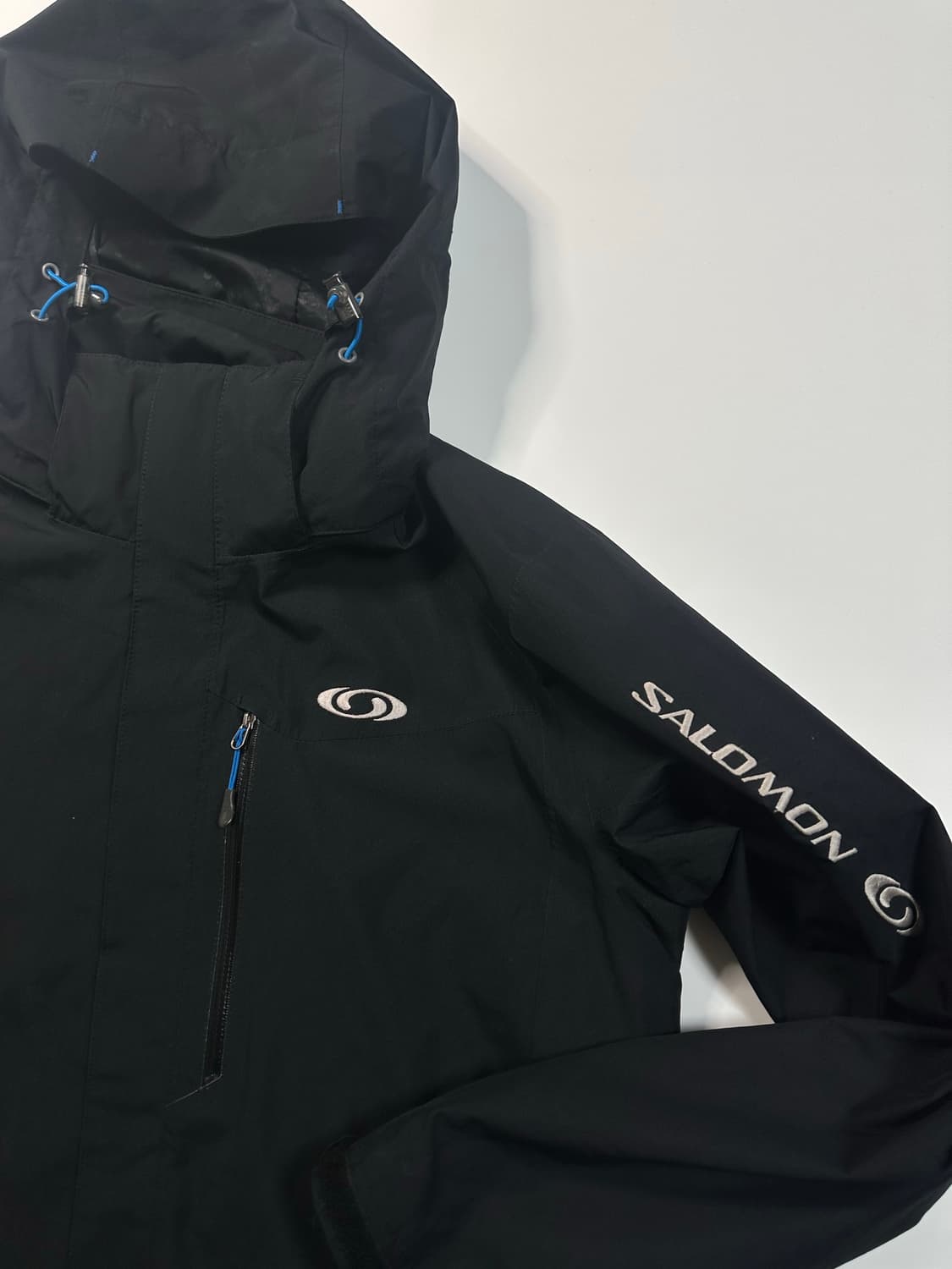 살로몬 블랙 바람막이 상품이미지3