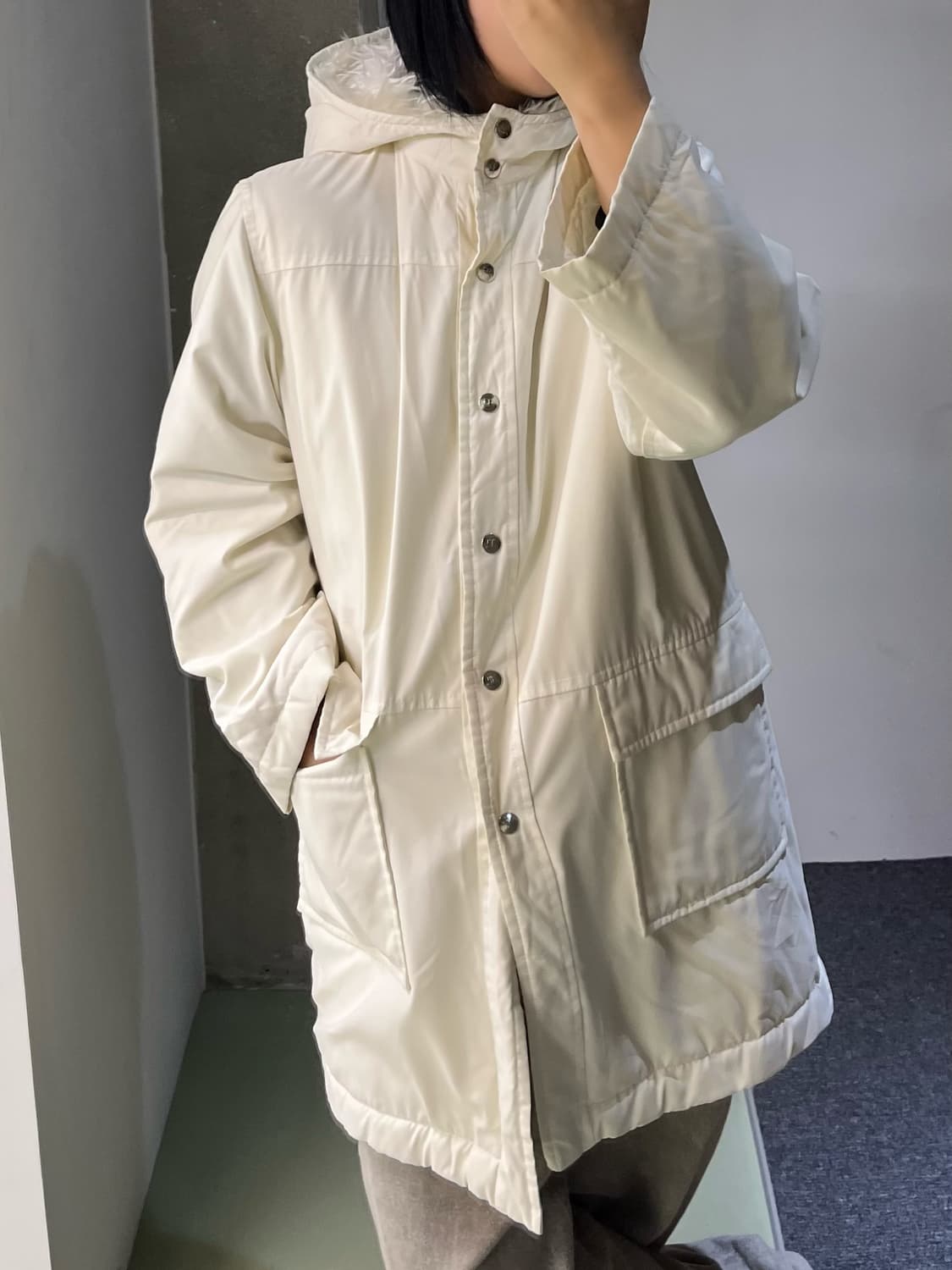 꾸레쥬 faux 퍼 라인 폴리쉘 코트 상품이미지2