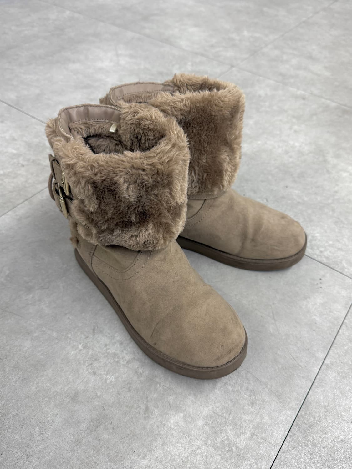 By Guess 버클 퍼 부츠 상품이미지5