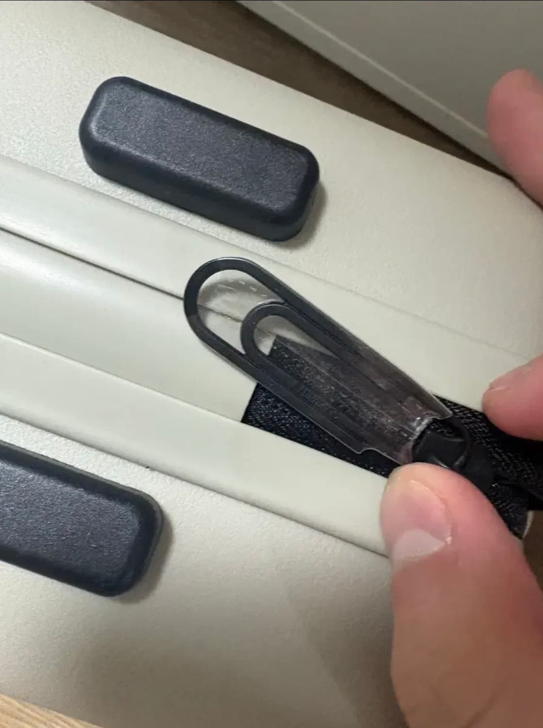 오프화이트 아모레 상품이미지3