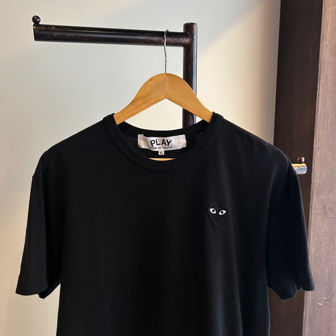 12041 - 꼼데가르송 블랙 와펜 반팔 티셔츠 상품이미지1