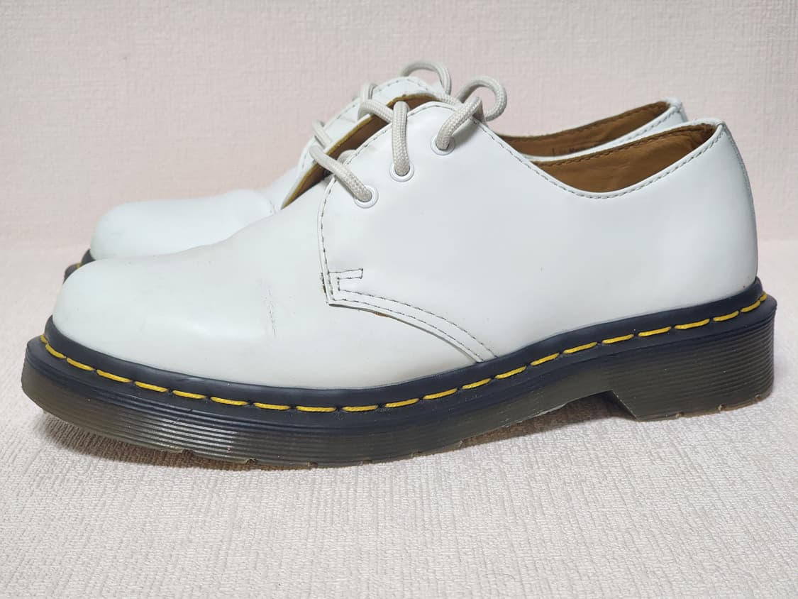 Dr. Martens 화이트 클래식 230~235mm  상품이미지2