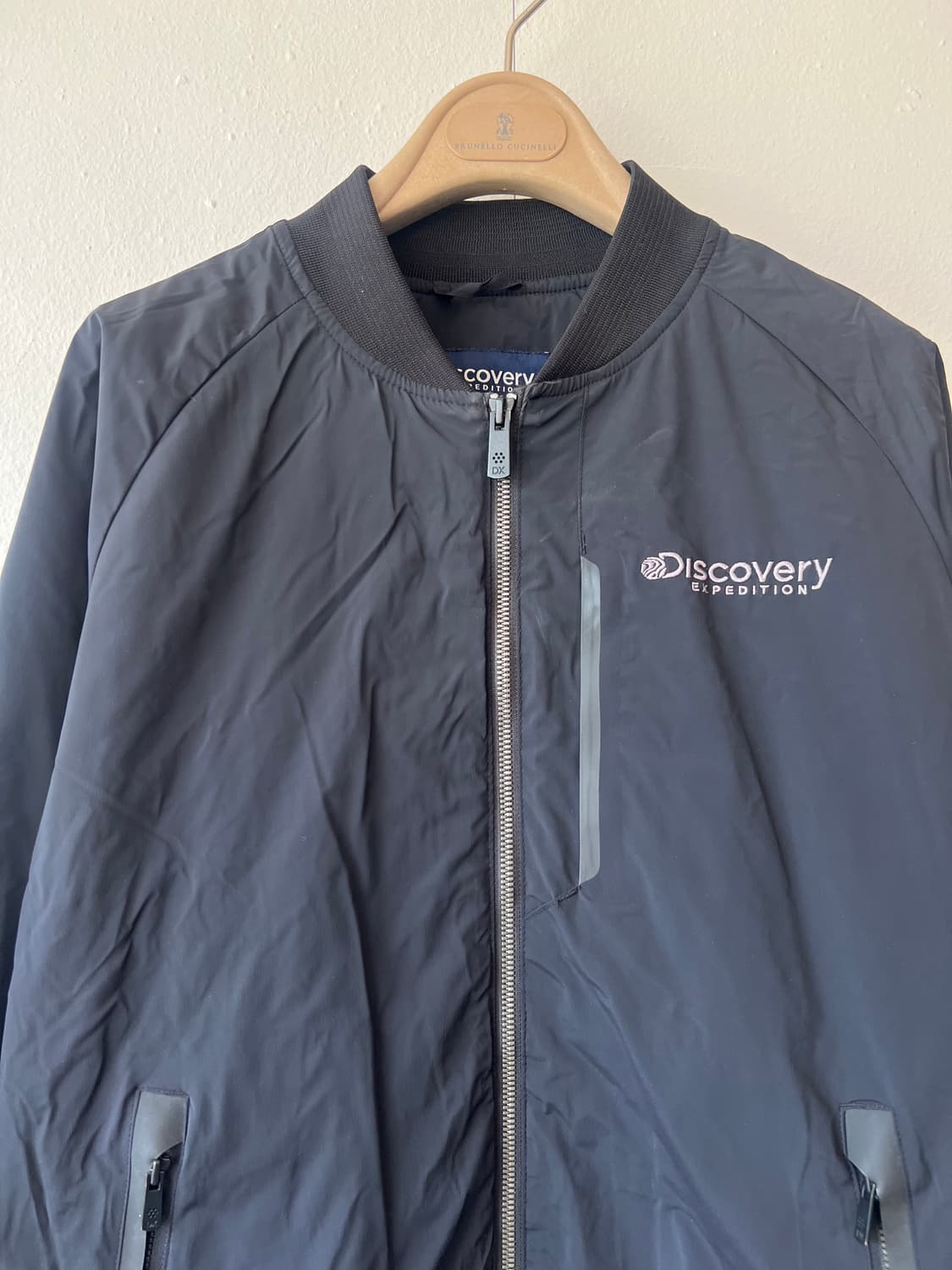 디스커버리 남성 블랙 블루종점퍼 신슐레이트점퍼 상품이미지1
