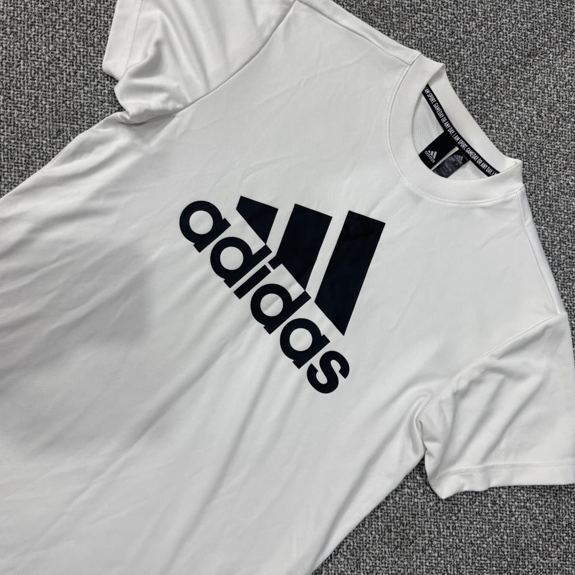 아디다스 기능성 반팔 상품이미지2