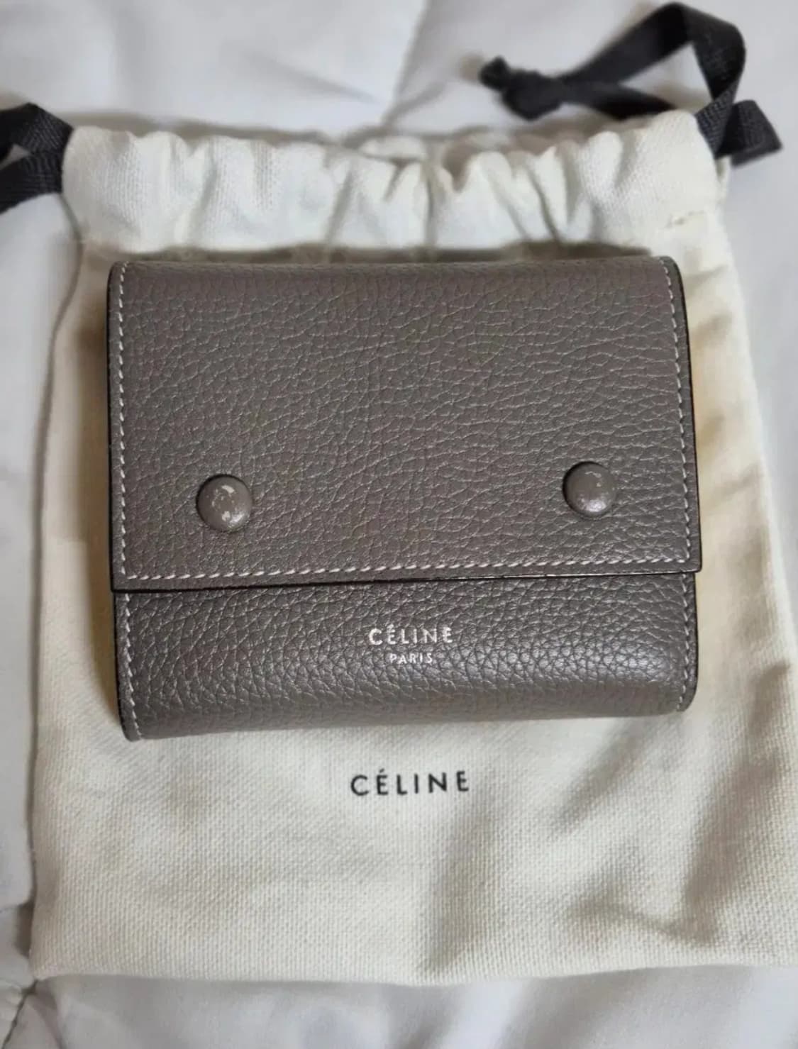 셀린느 멀티펑션 반지갑 수리색상 상품이미지1