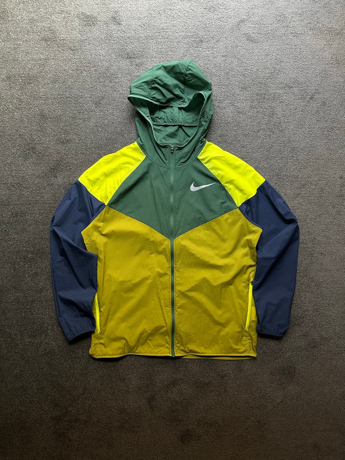 나이키 런닝 바람막이 XL  상품이미지1