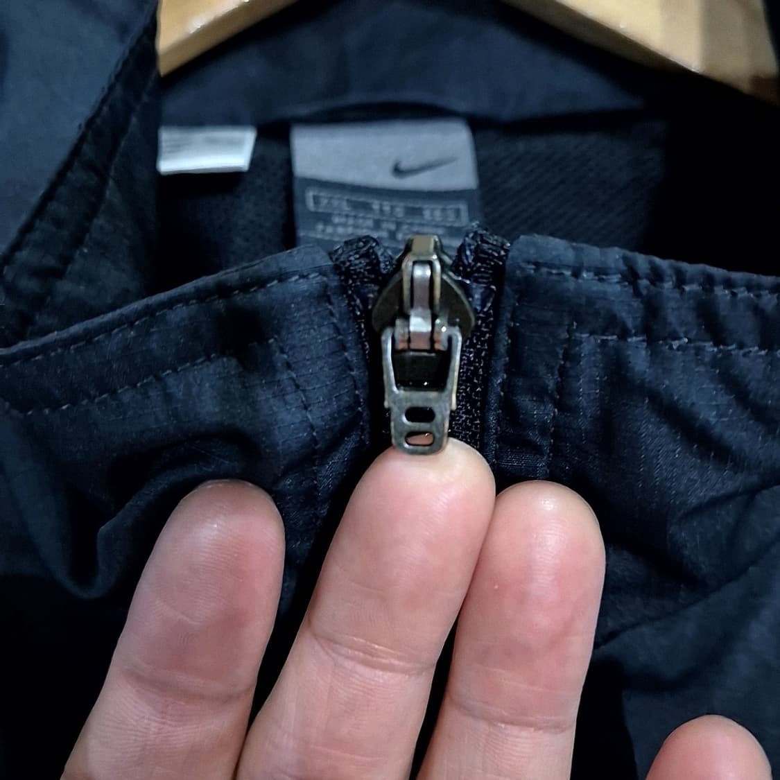 나이키 솔로스우시 바람막이 상품이미지4