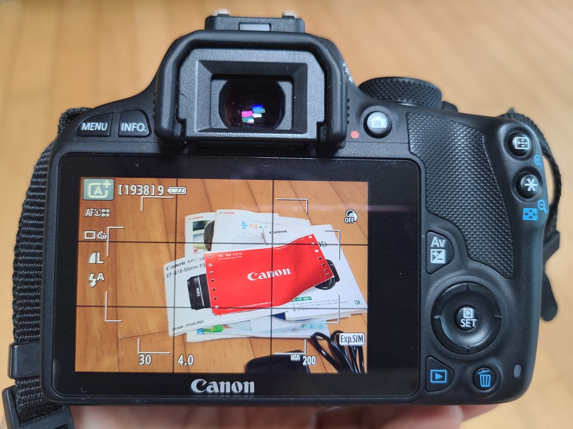 캐논 100D 18-55mm STM  (3천컷 미만, 풀박스, 바로 사용 상품이미지4