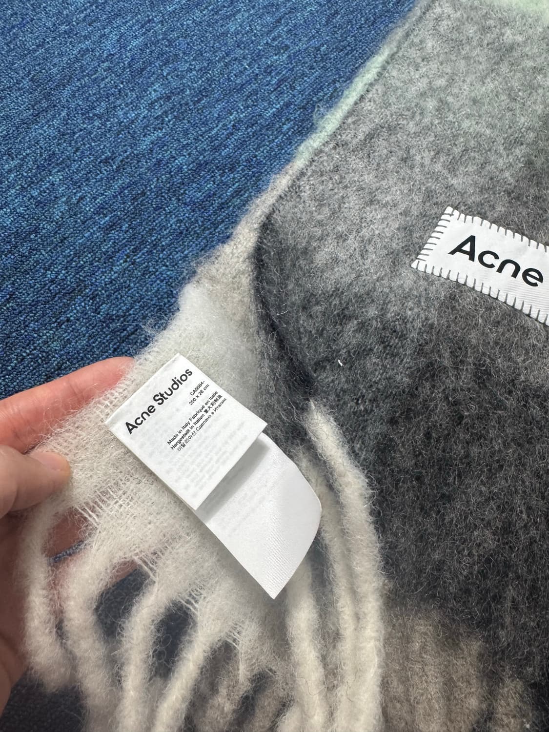 아크네스튜디오 목도리 상품이미지3