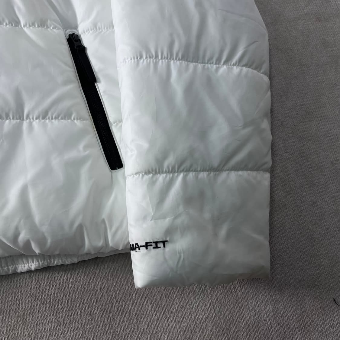 W 100 나이키 신형 백스우시 화이트 푸퍼 패딩 상품이미지5