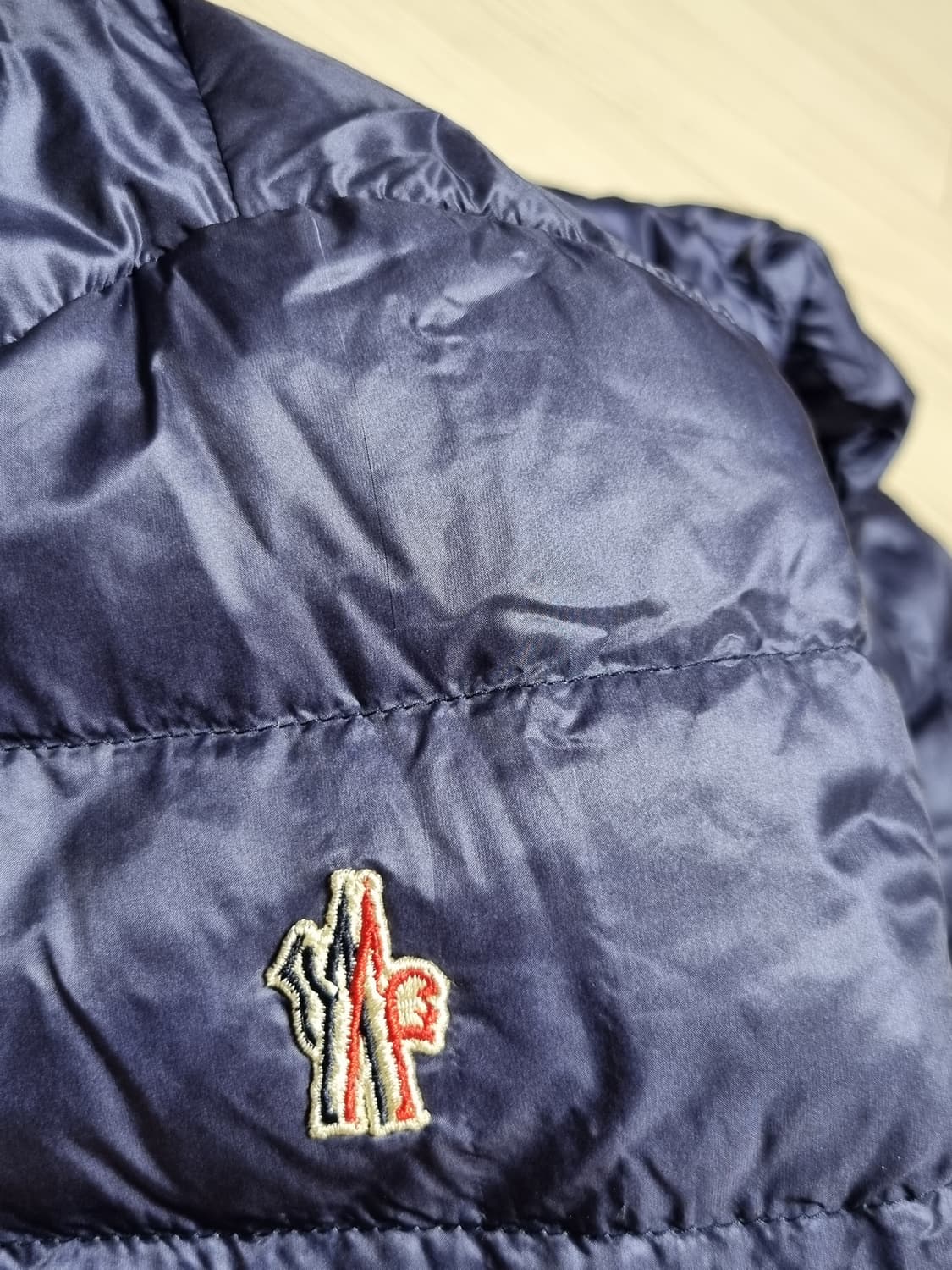 몽클레어 감마블루 패딩 상품이미지7