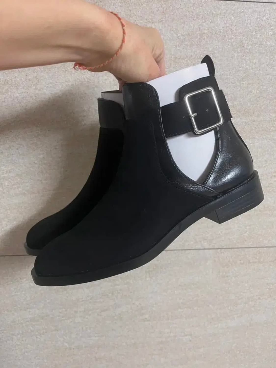 [ZARA] 버클 앵클 부츠 (착샷) 상품이미지2