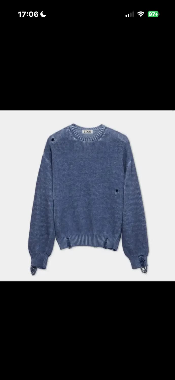 쿠어 컷아웃 디스트레스드 다잉 니트 (워시드블루) 상품이미지1