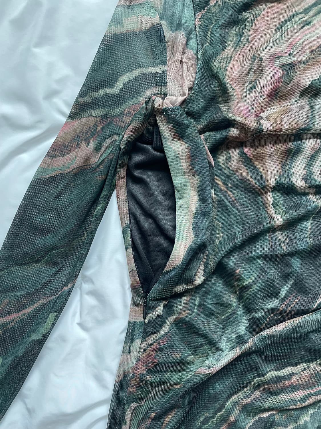 자라 PRINTED TULLE DRESS 상품이미지6