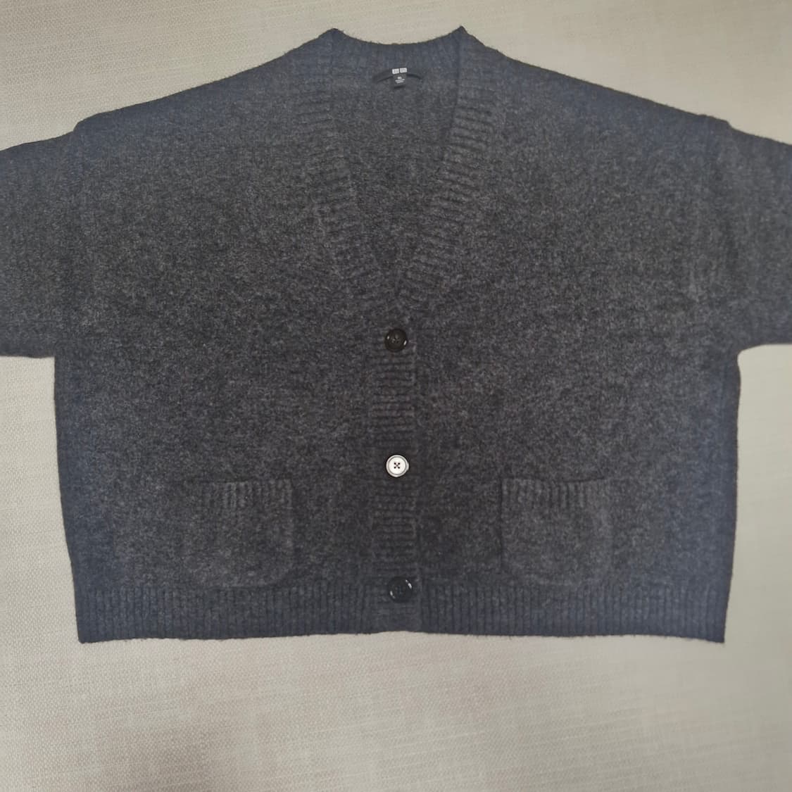 유니클로 브이넥 크롭 가디건 상품이미지2