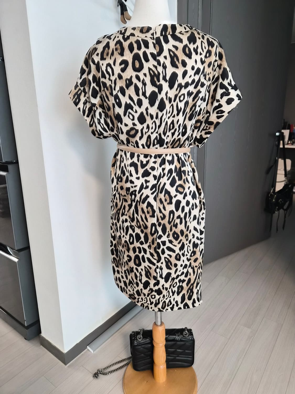 [Izzat Baba] 아이젣바바 레오파드 원피스 상품이미지4