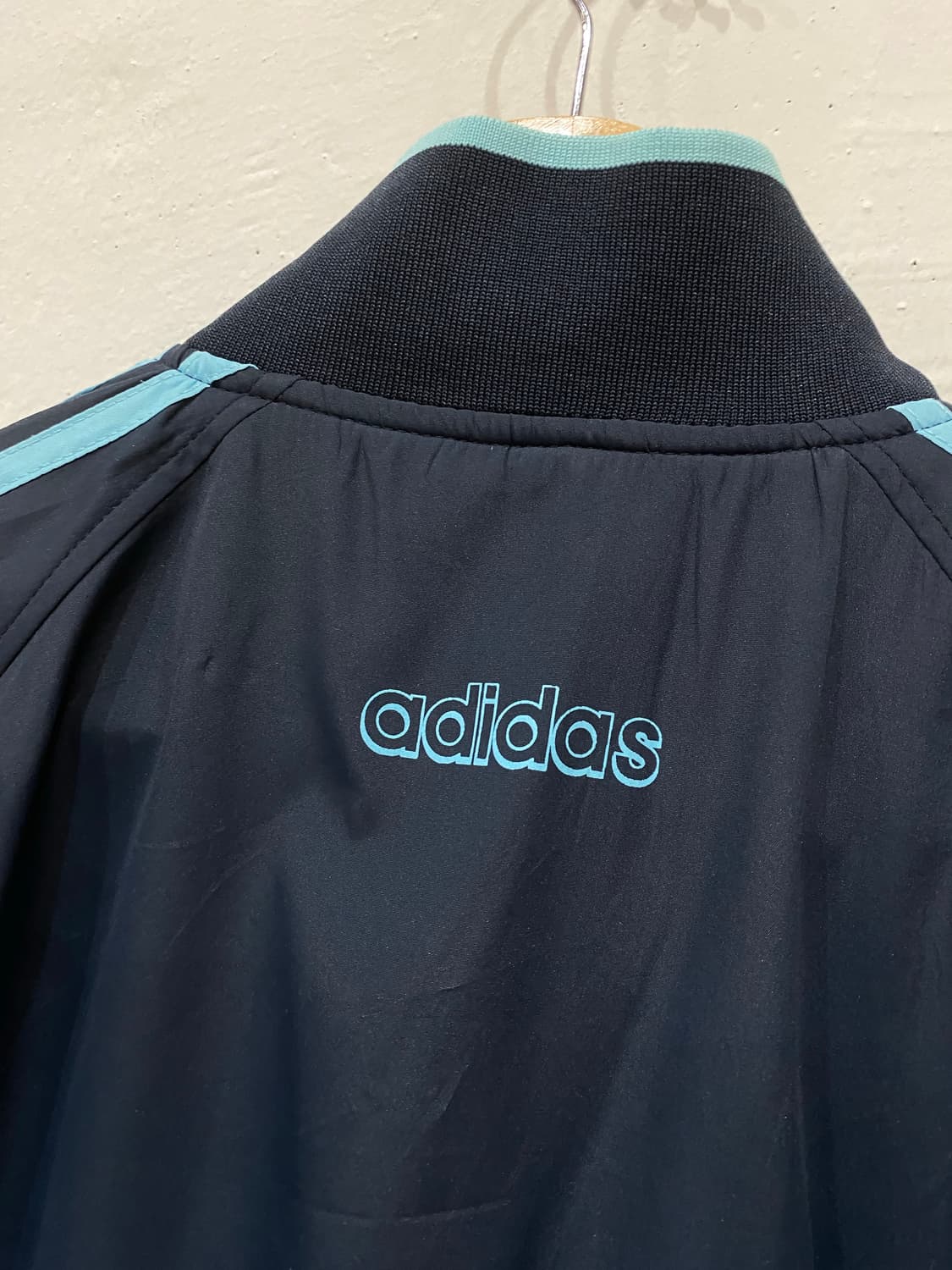 아디다스 90's 파이어버드 봄버자켓  상품이미지4