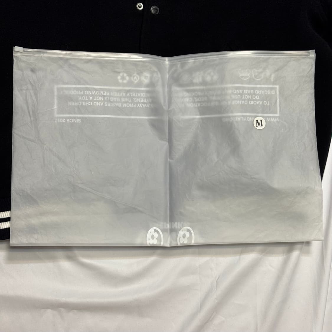 [M] 반디더핑크 바시티 이어 오브 래빗 블랙 상품이미지10