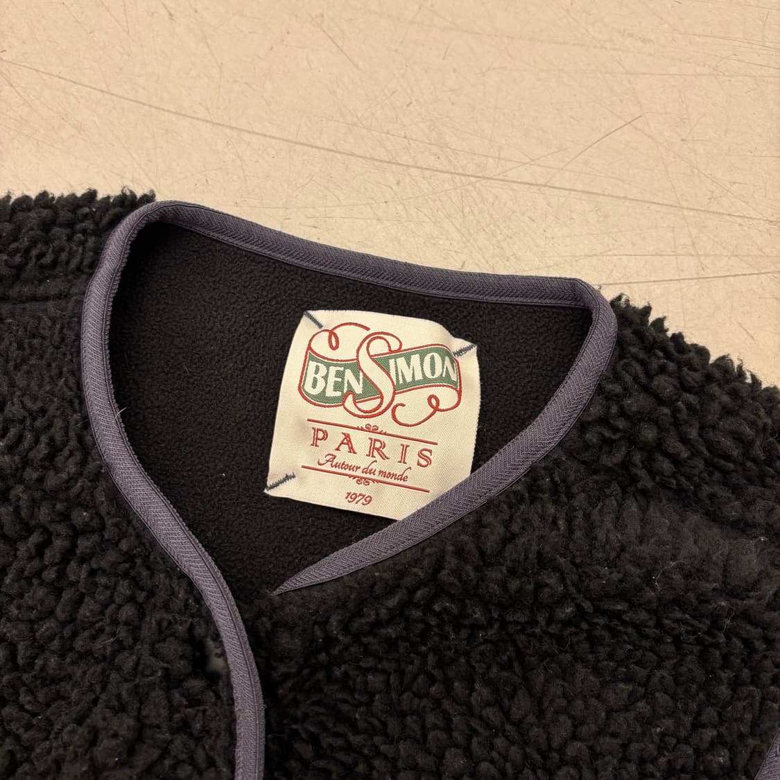 벤시몽 우먼스 블랙 후리스 베스트 상품이미지3