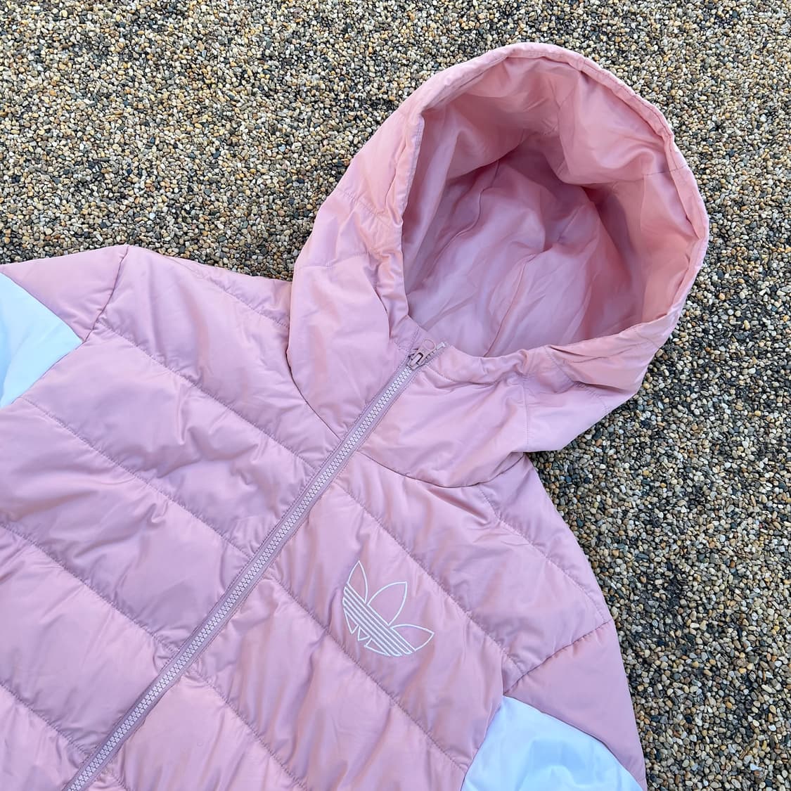 아디다스 파이어버드 핑크 숏 패딩 상품이미지2