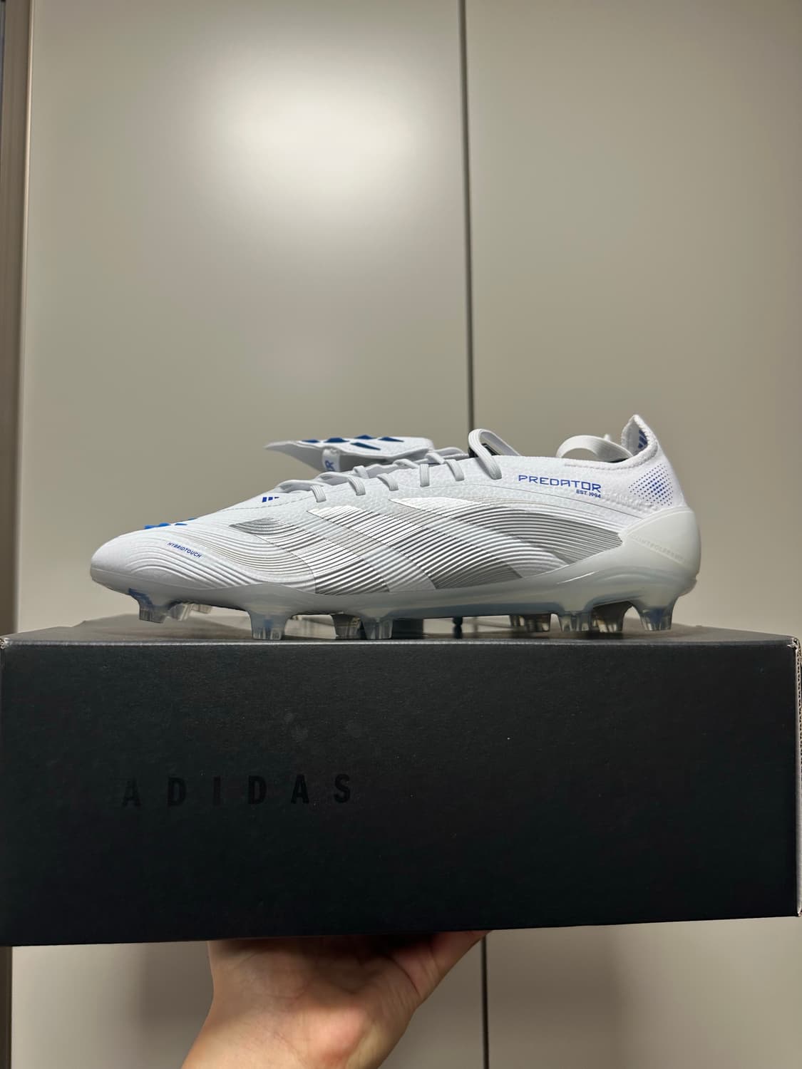 아디다스 프레데터 엘리트 폴드오버 텅 FG 클리츠 클라우드 화이트 실버  상품이미지1