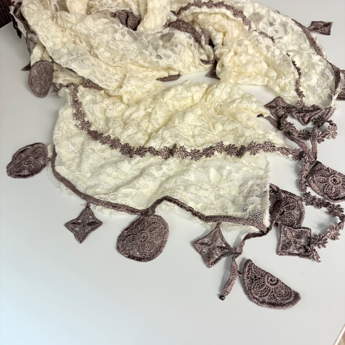 아이보리 레이스 장식 스카프 머플러 (JPN) 상품이미지3