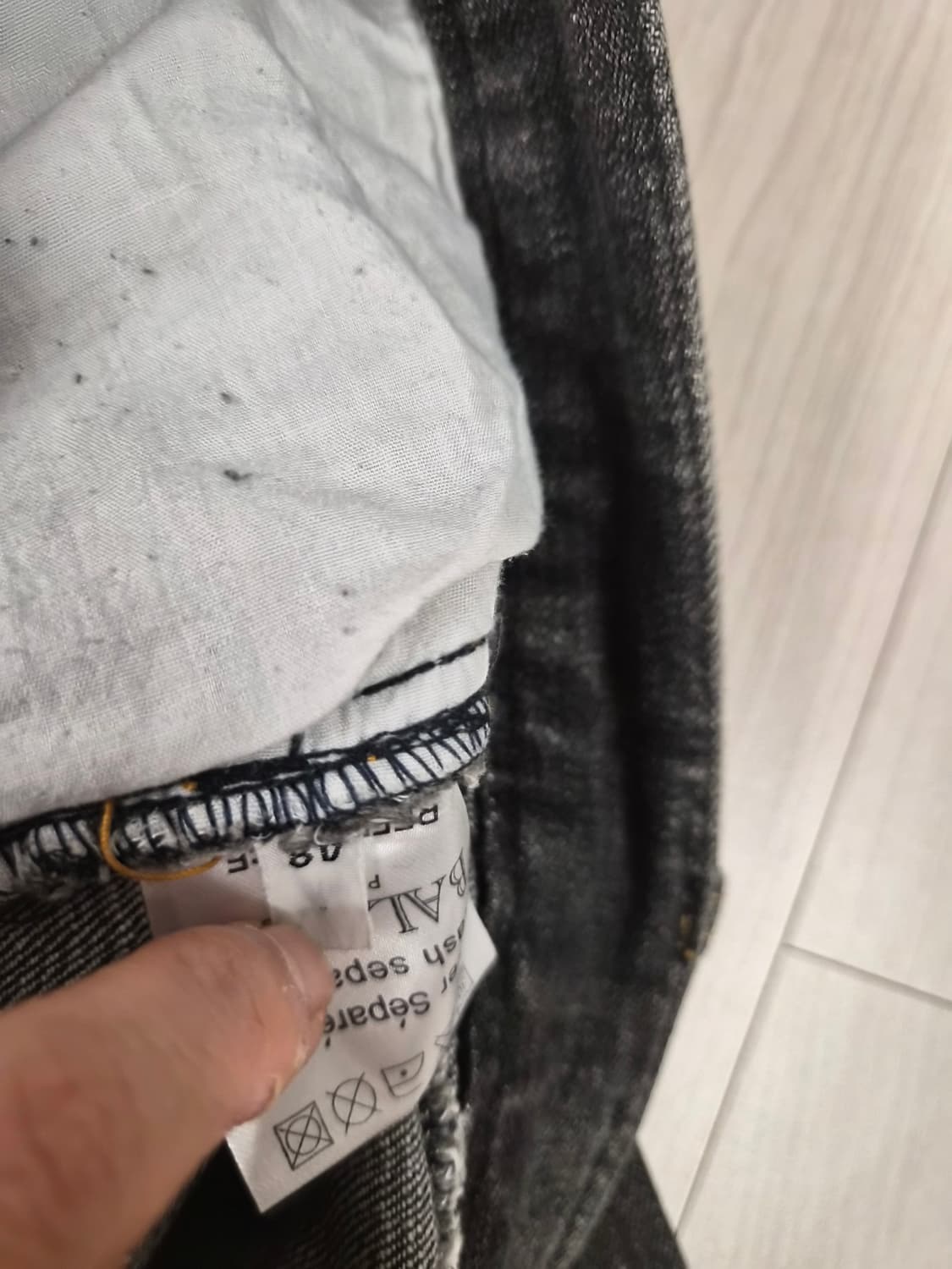 발망(BALMAIN) 블랙 워싱 바이커 진 (48 사이즈) 상품이미지5