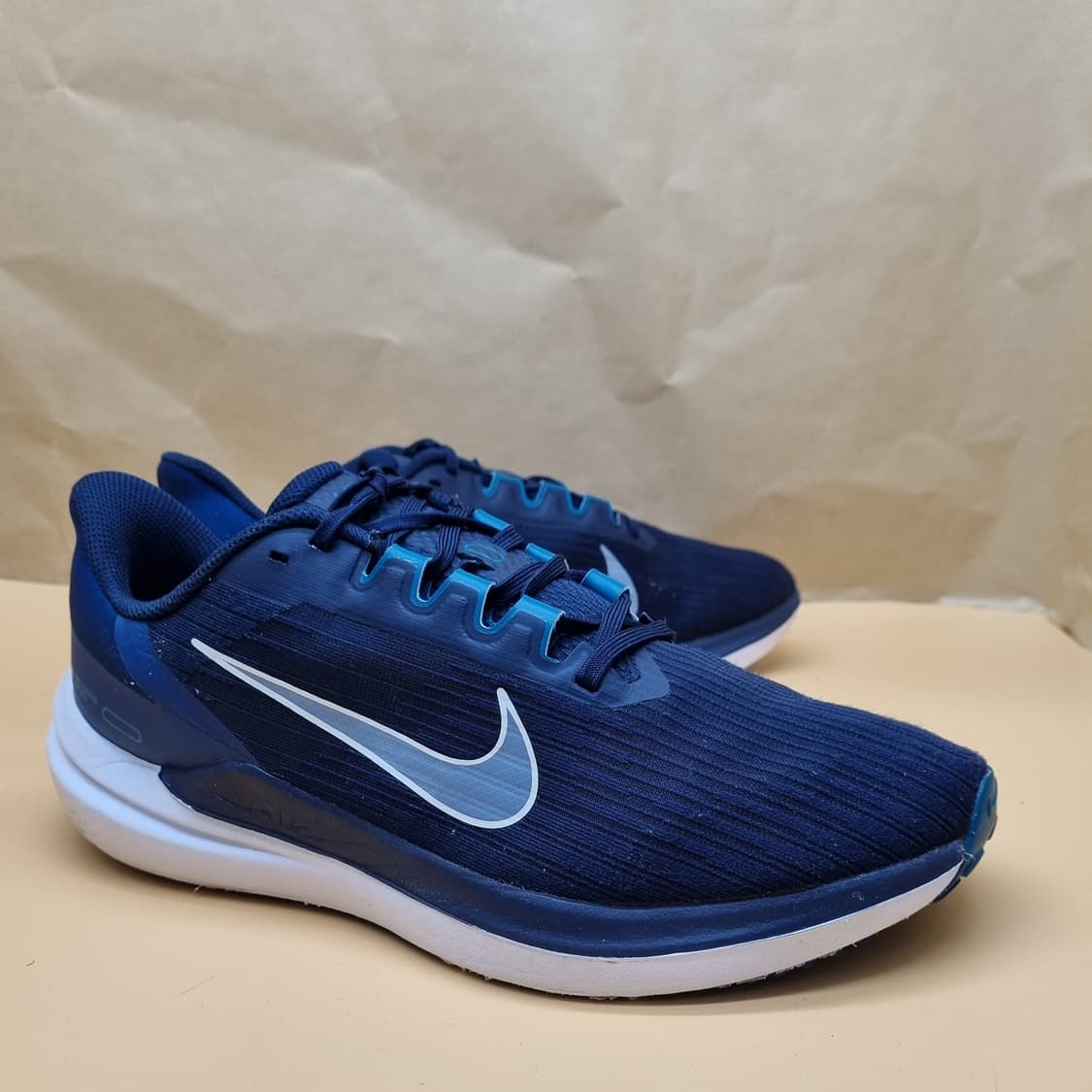 나이키 에어 윈플로9 남성운동화285 상품이미지1