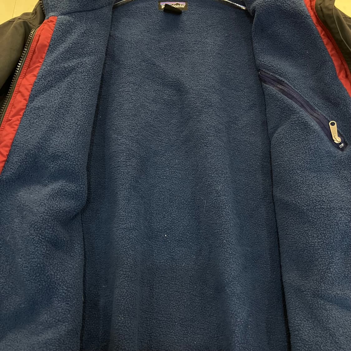 파타고니아 블랙 쉘드 신칠라 봄버 자켓 M 상품이미지5