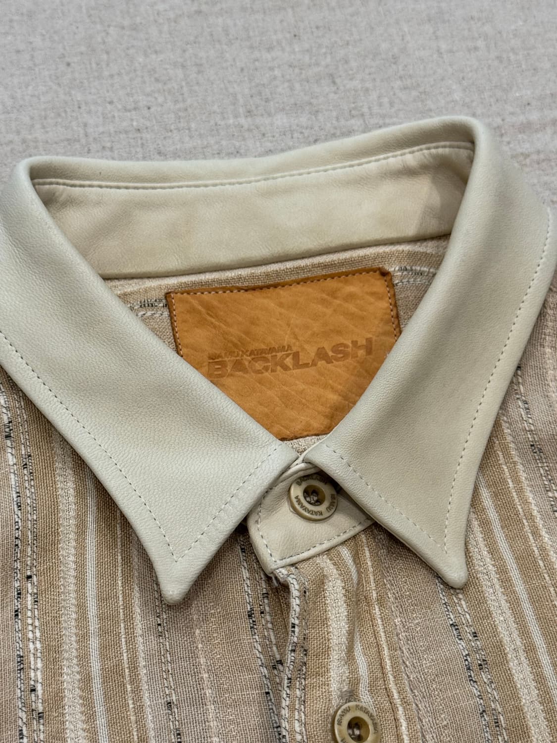 이사무 카타야마 백래쉬 린넨 쉽레더 카라 셔츠 상품이미지4