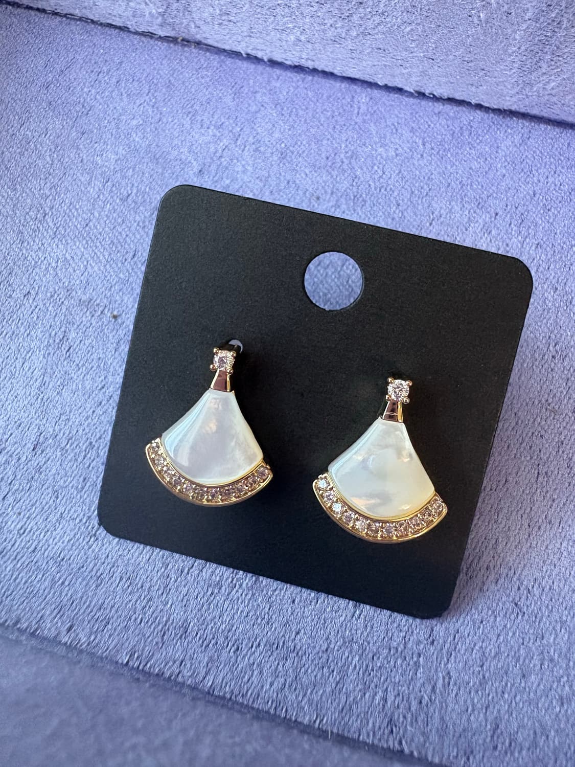 자게&골드 큐빅 부채 쉐입 귀걸이 (새상품) 상품이미지1