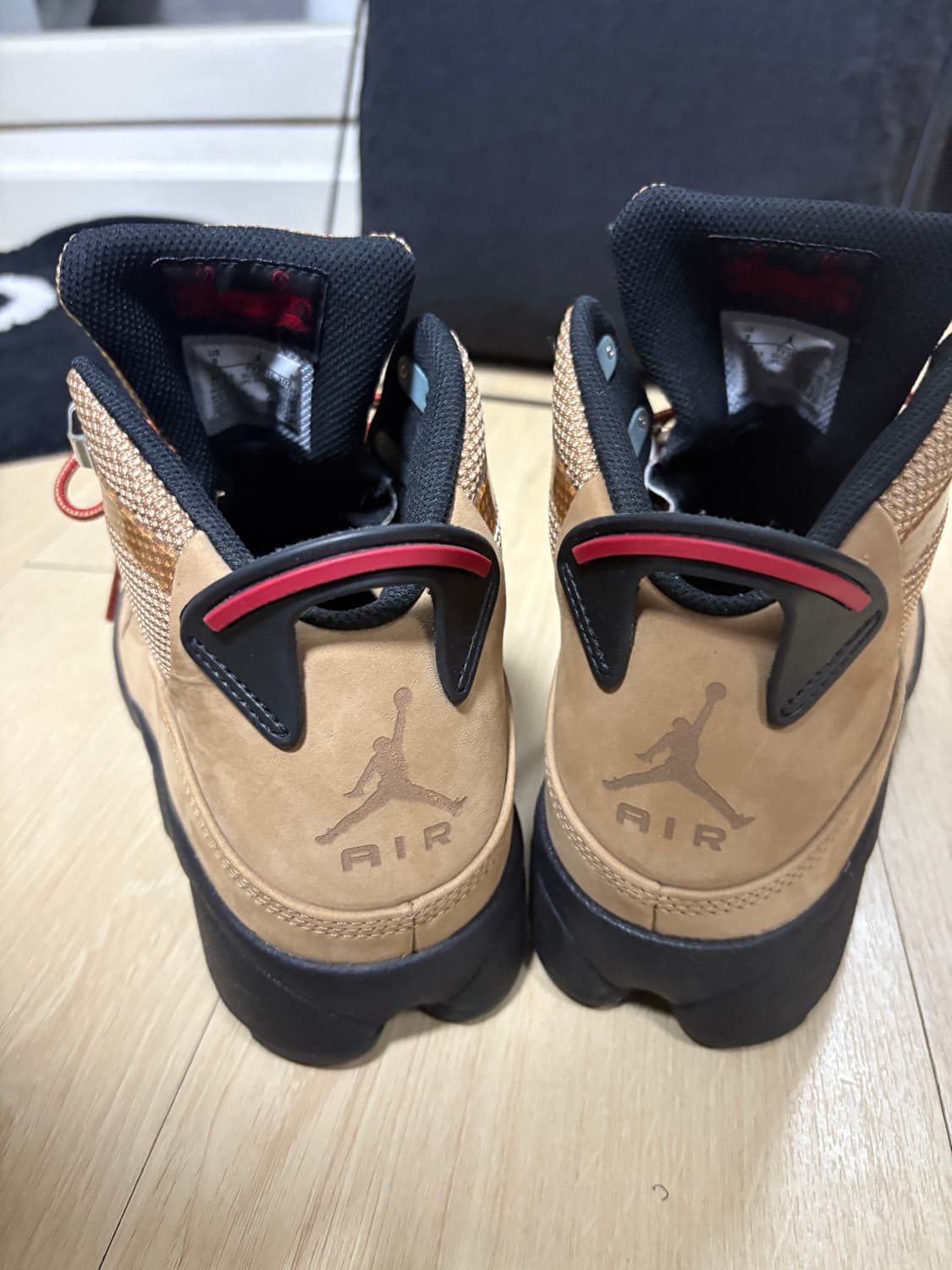 에어조던 6 RINGS WINTERIZED ROCKY TAN 2023 상품이미지2