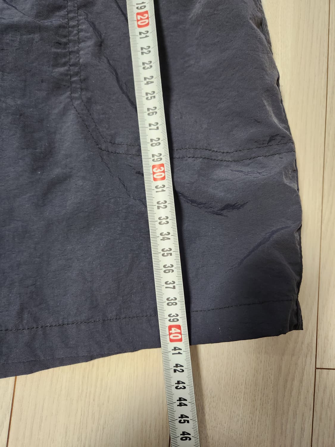 코드그라피 나이론 밴딩 네이비 반바지 사이즈L

세탁으로 인한 사용감 외 상품이미지3