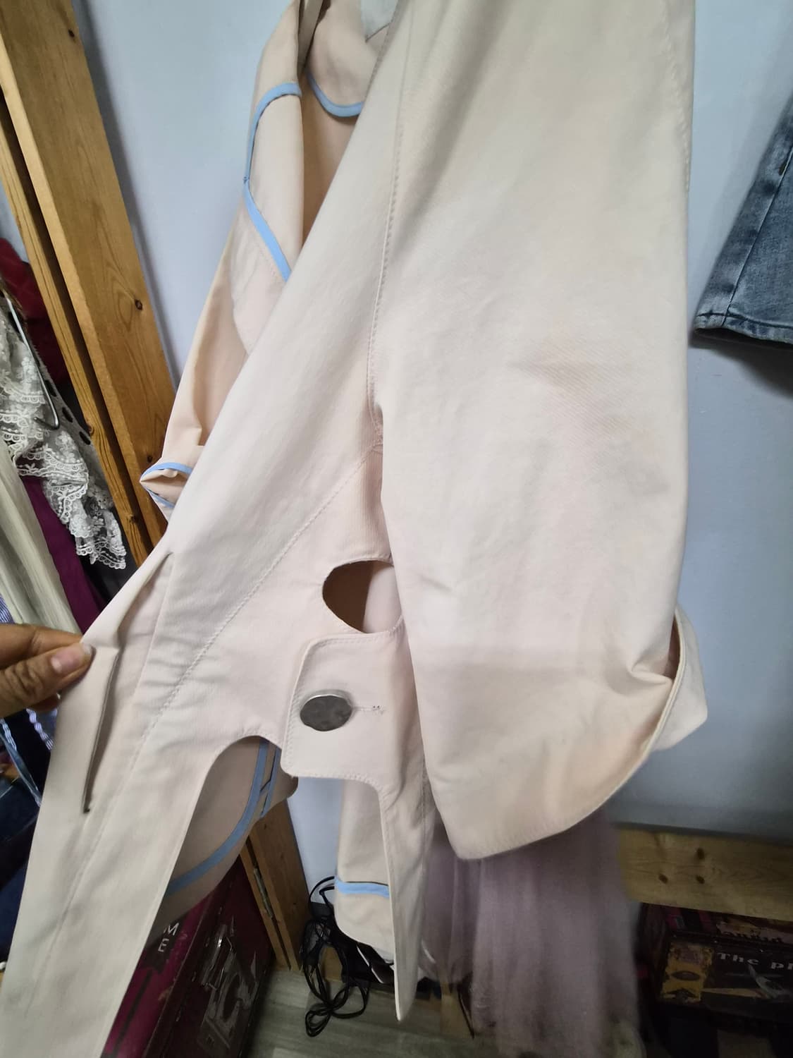 구호 아방 숏 트렌치 상품이미지4