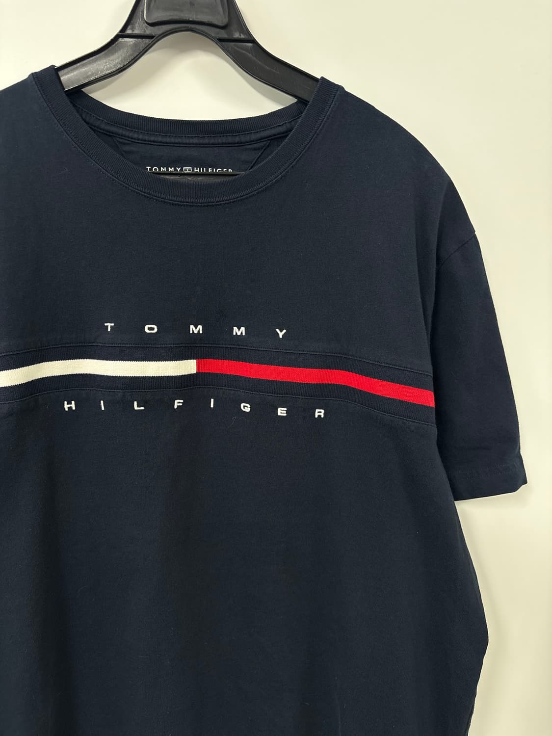 타미힐피거 네이비 반팔 티셔츠 상품이미지3