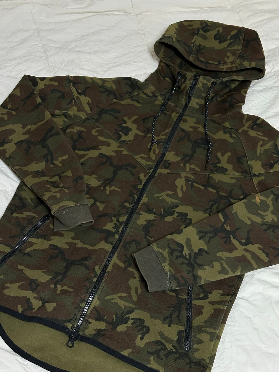 나이키 마두로 테크팩  카모 후드집업 라지 상품이미지2