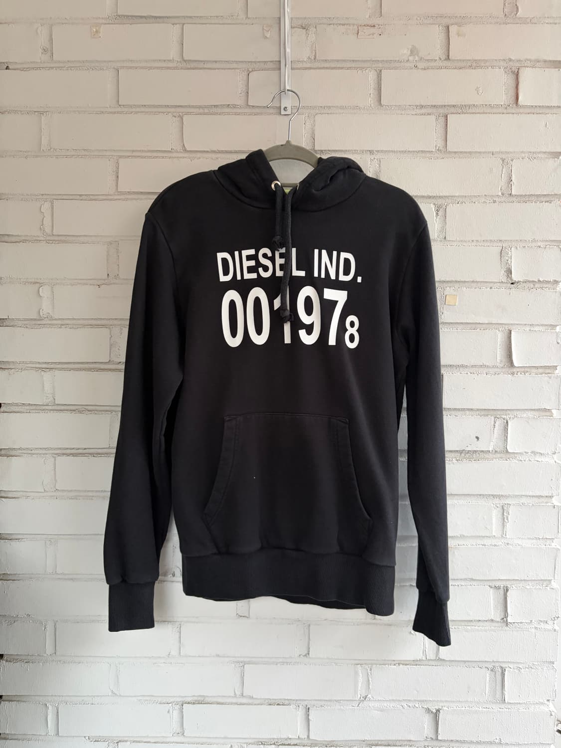 디젤 빈티지 후드티 블랙 레터링 상품이미지1