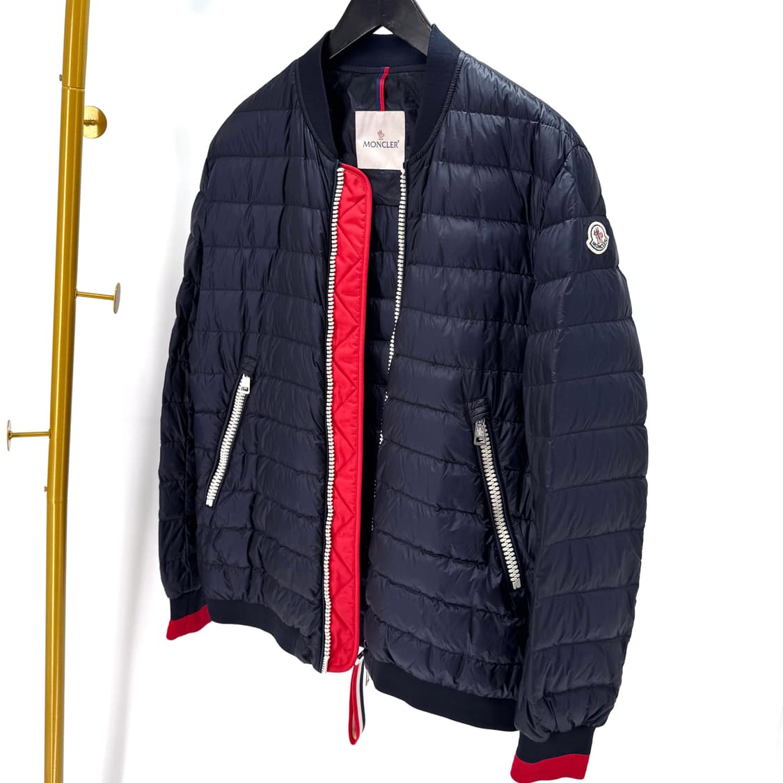 [4사이즈] 몽클레어 삼선 봄버 경량패딩 네이비 상품이미지3