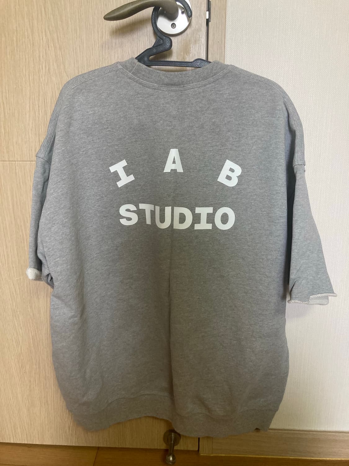 IAB STUDIO 반팔 맨투맨 그레이 상품이미지4
