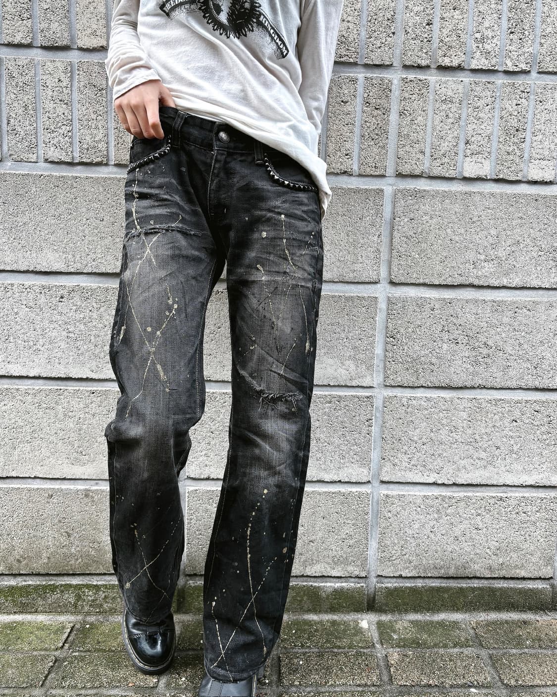 LAGUST 락시크 스터드 페인팅 데님팬츠 상품이미지1