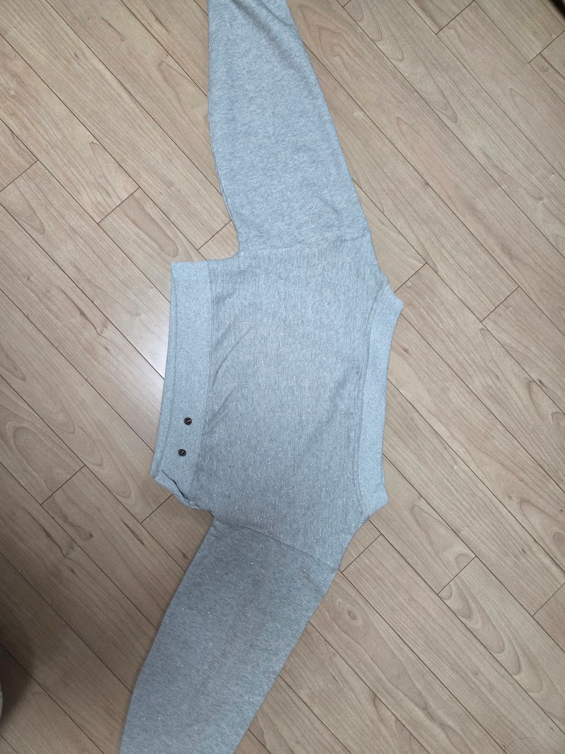 스컬프터 오프숄더 크롭 맨투맨 상품이미지3