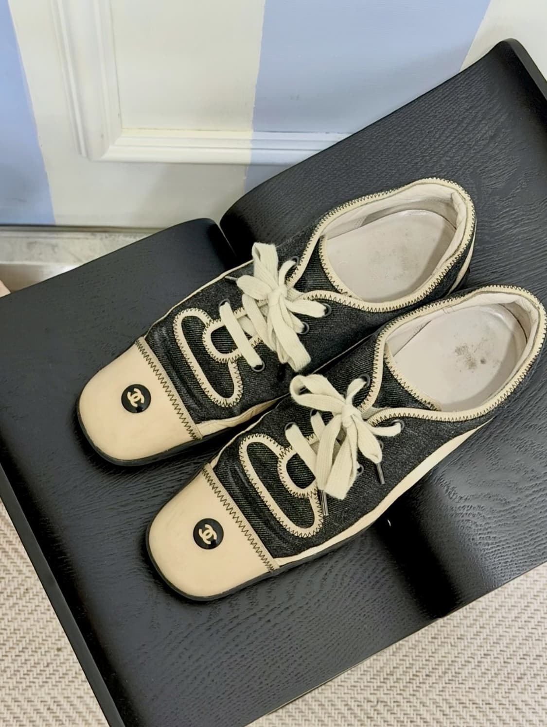 샤넬 80’s 빈티지 데님 코코마크 스니커즈 상품이미지1