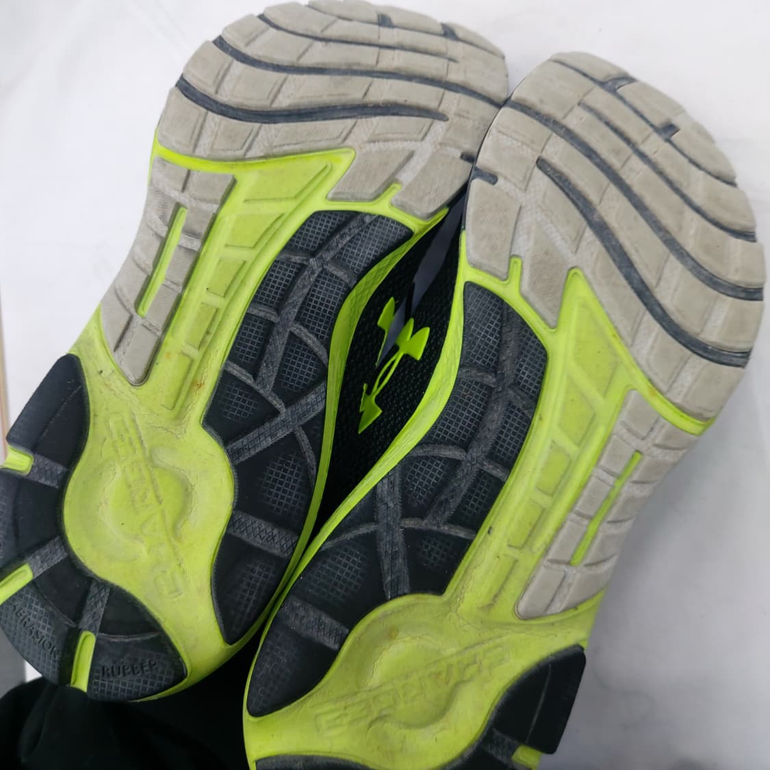 언더아머 차지드 에스케이프 3 (295) 상품이미지4